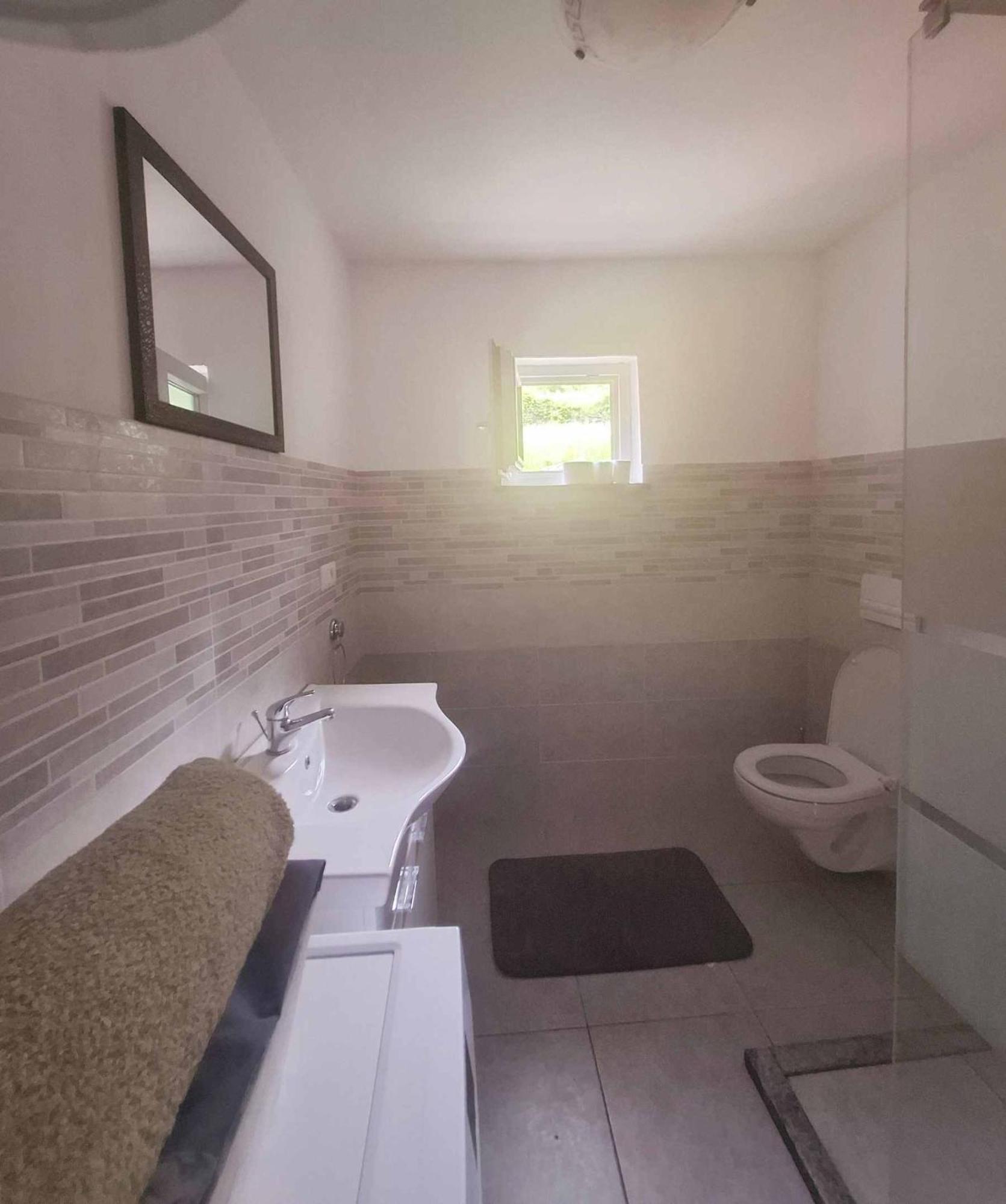 House Lana Apartment Krsan Luaran gambar